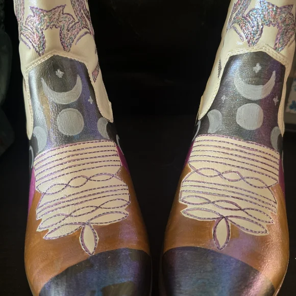 HANDCRAFTED Upcycle Cowgirl Boots HANDPAINTED Ankle Boots Block Heel Shoes 9.5 - Picture 5 of 16